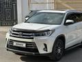 Toyota Highlander 2019 года за 24 300 000 тг. в Сарыагаш