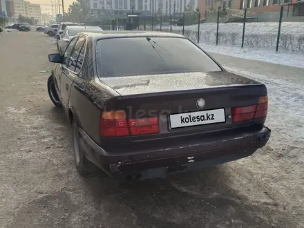 BMW 520 1993 года за 1 500 000 тг. в Астана – фото 2