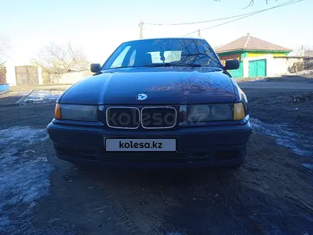 BMW 316 1994 года за 2 000 000 тг. в Семей