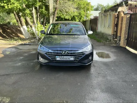 Hyundai Elantra 2020 года за 7 900 000 тг. в Уральск
