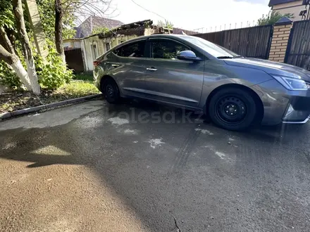 Hyundai Elantra 2020 года за 7 900 000 тг. в Уральск – фото 5