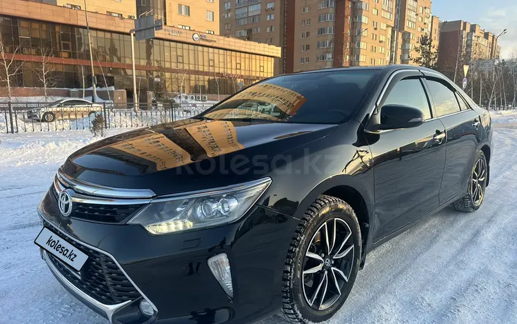 Toyota Camry 2017 года за 12 500 000 тг. в Астана