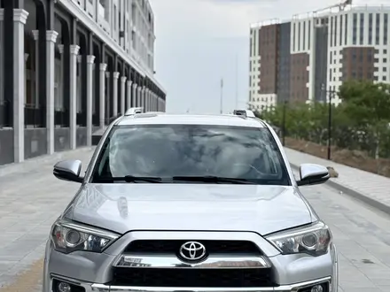 Toyota 4Runner 2016 года за 18 300 000 тг. в Актау