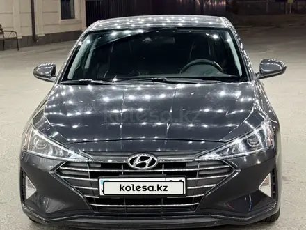 Hyundai Elantra 2019 года за 8 000 000 тг. в Атырау – фото 3