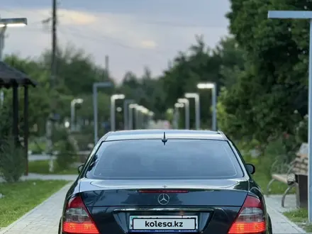 Mercedes-Benz E 320 2002 года за 6 000 000 тг. в Туркестан – фото 10