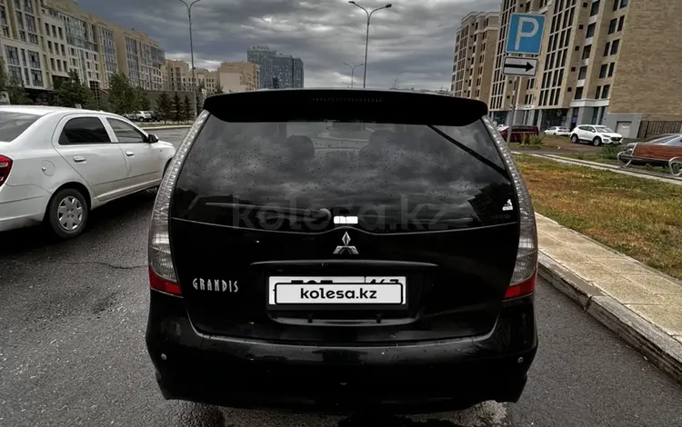 Mitsubishi Grandis 2005 годаүшін3 900 000 тг. в Астана