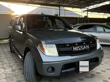 Nissan Navara, 2010