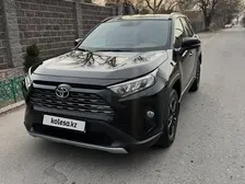 Toyota RAV4, 2020