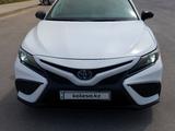 Toyota Camry 2022 года за 15 000 000 тг. в Актау