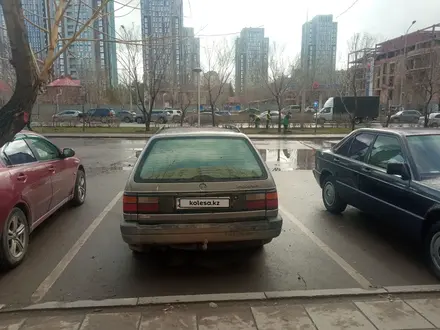 Volkswagen Passat 1991 года за 1 000 000 тг. в Астана – фото 2