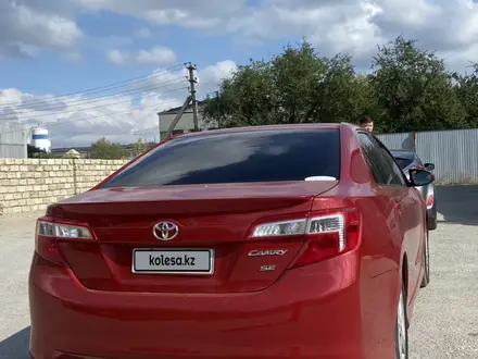 Toyota Camry 2014 года за 6 000 000 тг. в Актобе – фото 4