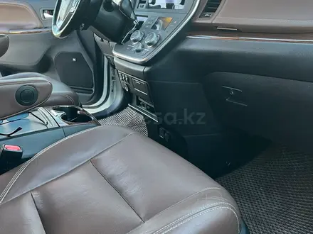 Toyota Sienna 2015 года за 10 500 000 тг. в Актобе – фото 10
