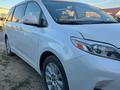 Toyota Sienna 2015 года за 10 500 000 тг. в Актобе – фото 2