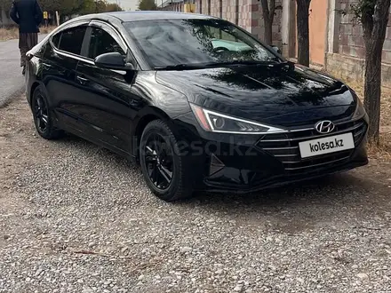 Hyundai Elantra 2018 года за 7 800 000 тг. в Шымкент