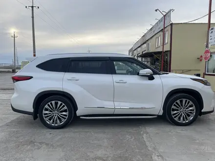Toyota Highlander 2022 года за 30 000 000 тг. в Атырау – фото 11