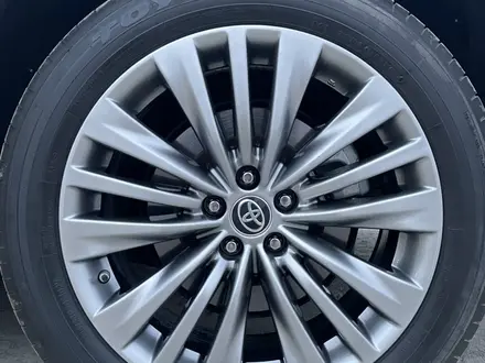 Toyota Highlander 2022 года за 30 000 000 тг. в Атырау – фото 25