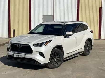 Toyota Highlander 2022 года за 30 000 000 тг. в Атырау – фото 2