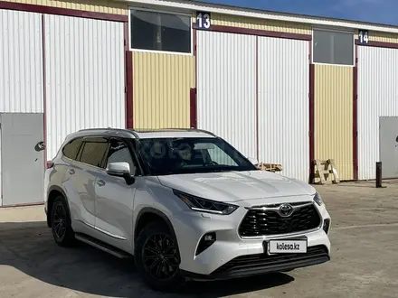 Toyota Highlander 2022 года за 30 000 000 тг. в Атырау – фото 6