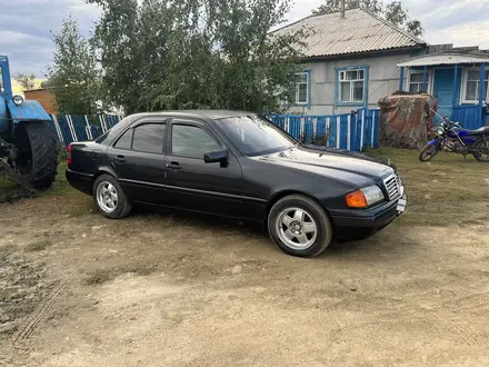 Mercedes-Benz C 180 1995 года за 1 666 893 тг. в Астана – фото 9