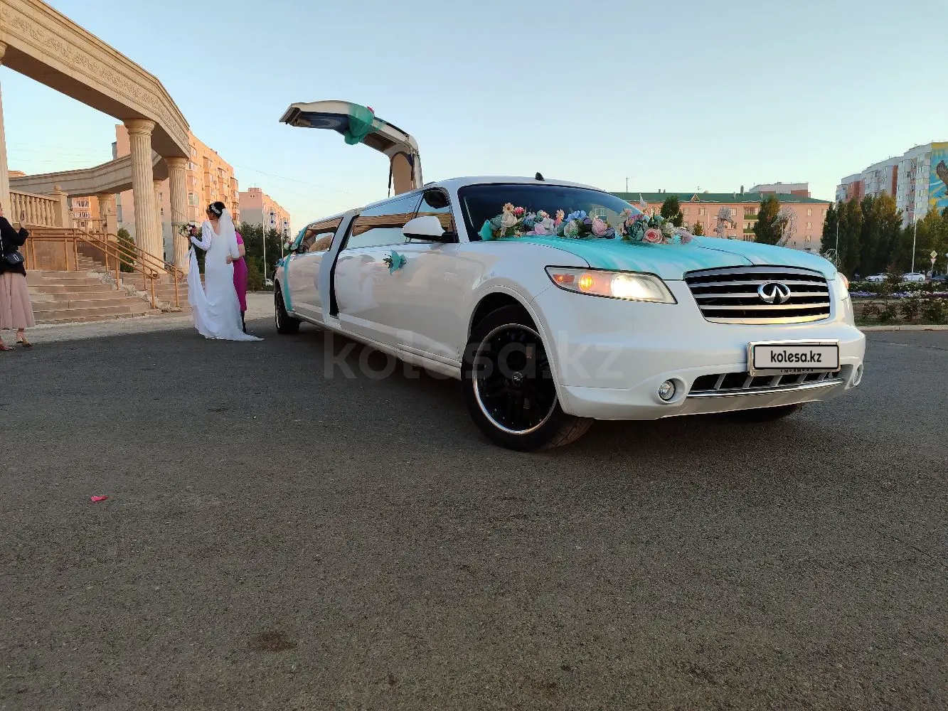 Infiniti FX35, 2003