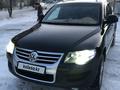 Volkswagen Touareg 2008 года за 7 000 000 тг. в Караганда