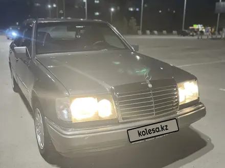 Mercedes-Benz E 200 1993 года за 2 100 000 тг. в Жезказган – фото 10