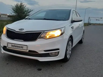 Kia Rio 2017 года за 3 800 000 тг. в Актобе