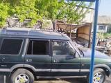 Land Rover Discovery 1998 года за 3 500 000 тг. в Семей – фото 2