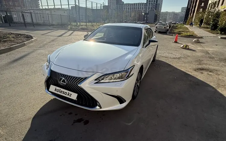 Lexus ES 250 2019 годаүшін16 900 000 тг. в Астана