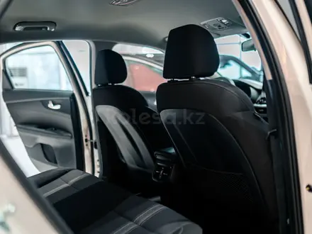 Kia Cerato Luxe 2.0 2025 года за 10 990 000 тг. в Алматы – фото 14