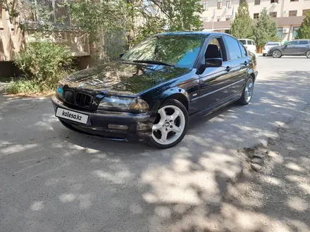 BMW 318 2001 года за 2 100 000 тг. в Тараз – фото 2