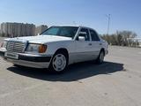 Mercedes-Benz E 230 1992 года за 1 700 000 тг. в Астана