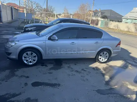 Opel Astra 2011 года за 3 200 000 тг. в Тараз – фото 4