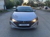 Hyundai Elantra 2019 года за 7 500 000 тг. в Актобе – фото 3