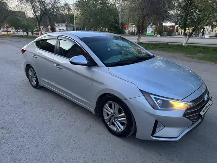 Hyundai Elantra 2019 года за 7 500 000 тг. в Актобе – фото 5