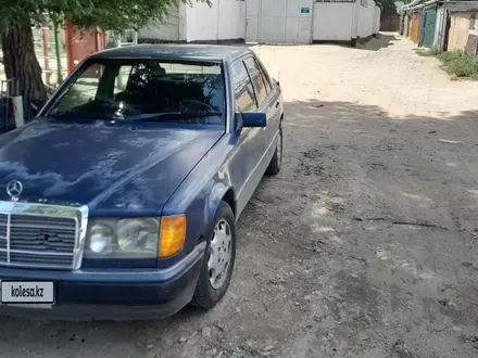 Mercedes-Benz E 260 1990 года за 1 300 000 тг. в Алматы – фото 3