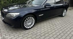 BMW 740 2010 года за 7 500 000 тг. в Алматы – фото 2