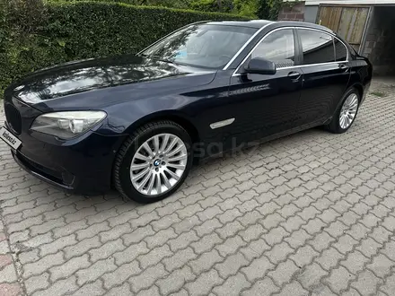 BMW 7 Series, 2010
