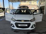 Chevrolet Spark 2018 года за 4 400 000 тг. в Шымкент