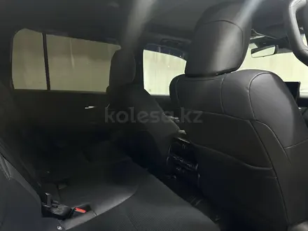 Toyota Land Cruiser Premium 2023 года за 50 700 000 тг. в Алматы – фото 7
