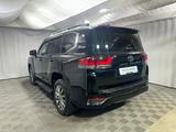 Toyota Land Cruiser Premium 2023 года за 50 700 000 тг. в Алматы – фото 2