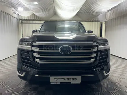 Toyota Land Cruiser Premium 2023 года за 50 700 000 тг. в Алматы – фото 5