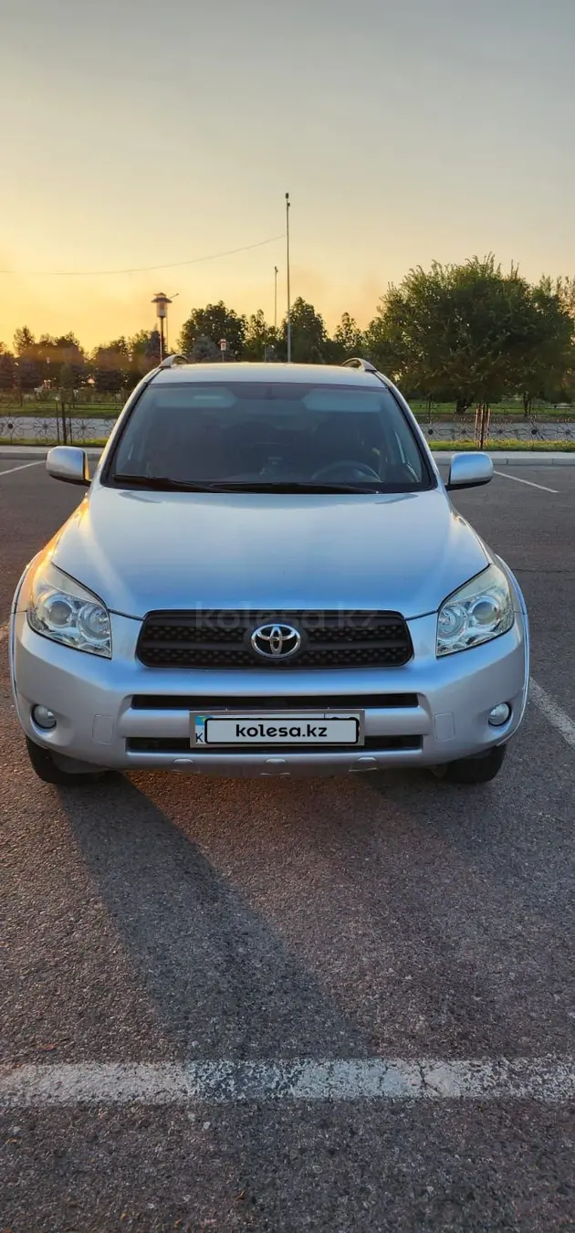 Toyota RAV4, 2007