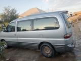 Hyundai Starex 2004 годаүшін2 700 000 тг. в Мырзакент – фото 2