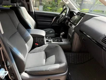 Toyota Land Cruiser Prado 2022 года за 24 200 000 тг. в Алматы – фото 19