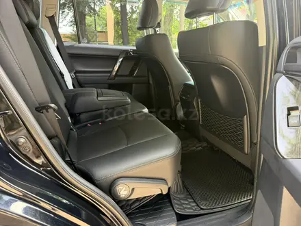 Toyota Land Cruiser Prado 2022 года за 24 200 000 тг. в Алматы – фото 23