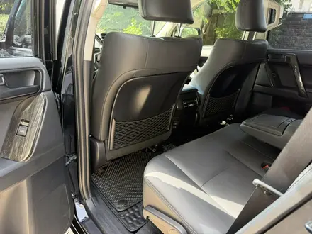 Toyota Land Cruiser Prado 2022 года за 24 200 000 тг. в Алматы – фото 31
