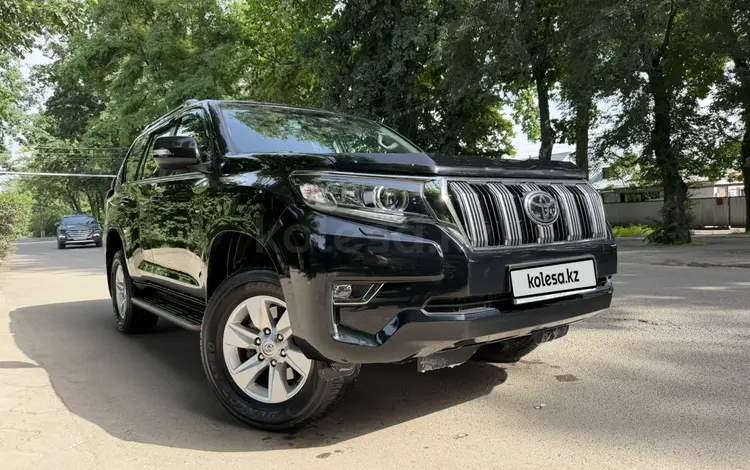 Toyota Land Cruiser Prado 2022 года за 24 200 000 тг. в Алматы