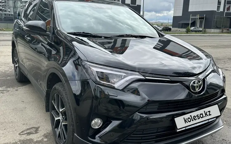 Toyota RAV4 2018 года за 13 000 000 тг. в Усть-Каменогорск