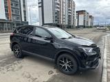 Toyota RAV4 2018 года за 14 000 000 тг. в Усть-Каменогорск – фото 2